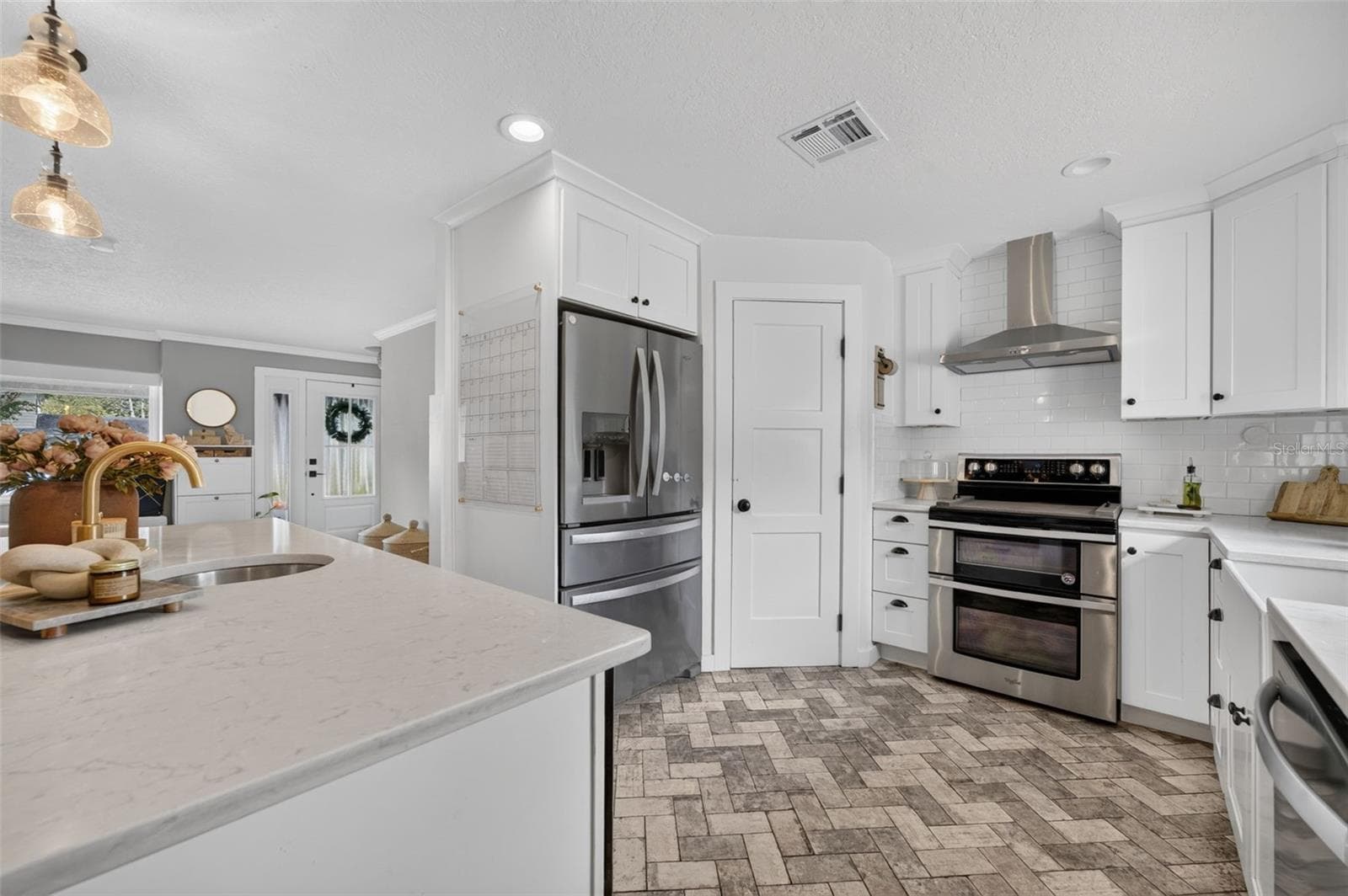 Single Family Residence at 2050 THUNDERBIRD TRL, MAITLAND, photo 13 of 41