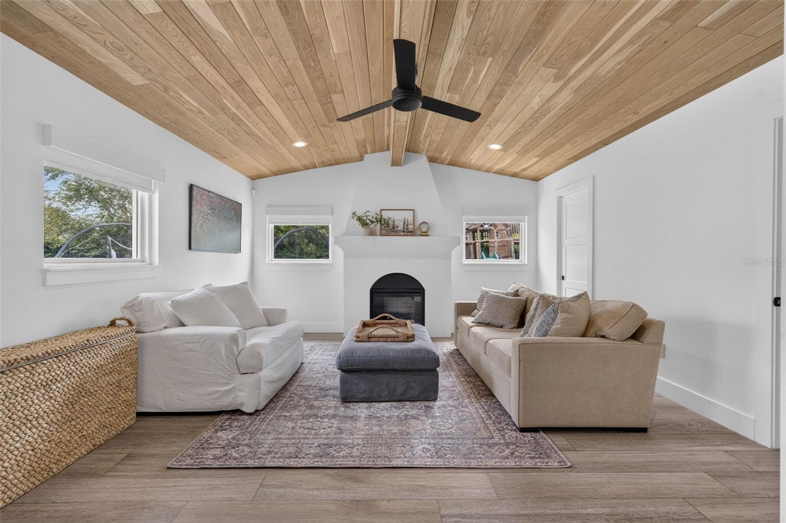 Single Family Residence at 2050 THUNDERBIRD TRL, MAITLAND, photo 22 of 41