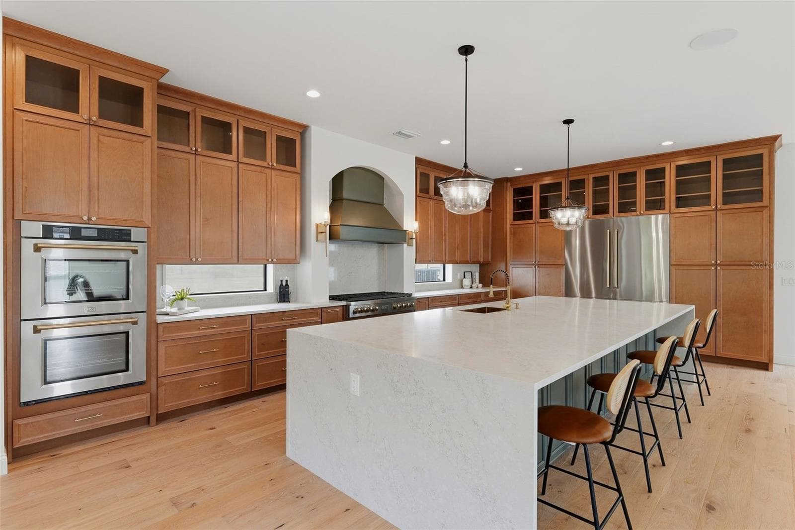 Single Family Residence at 502 E DAVIS BLVD, TAMPA, photo 19 of 80