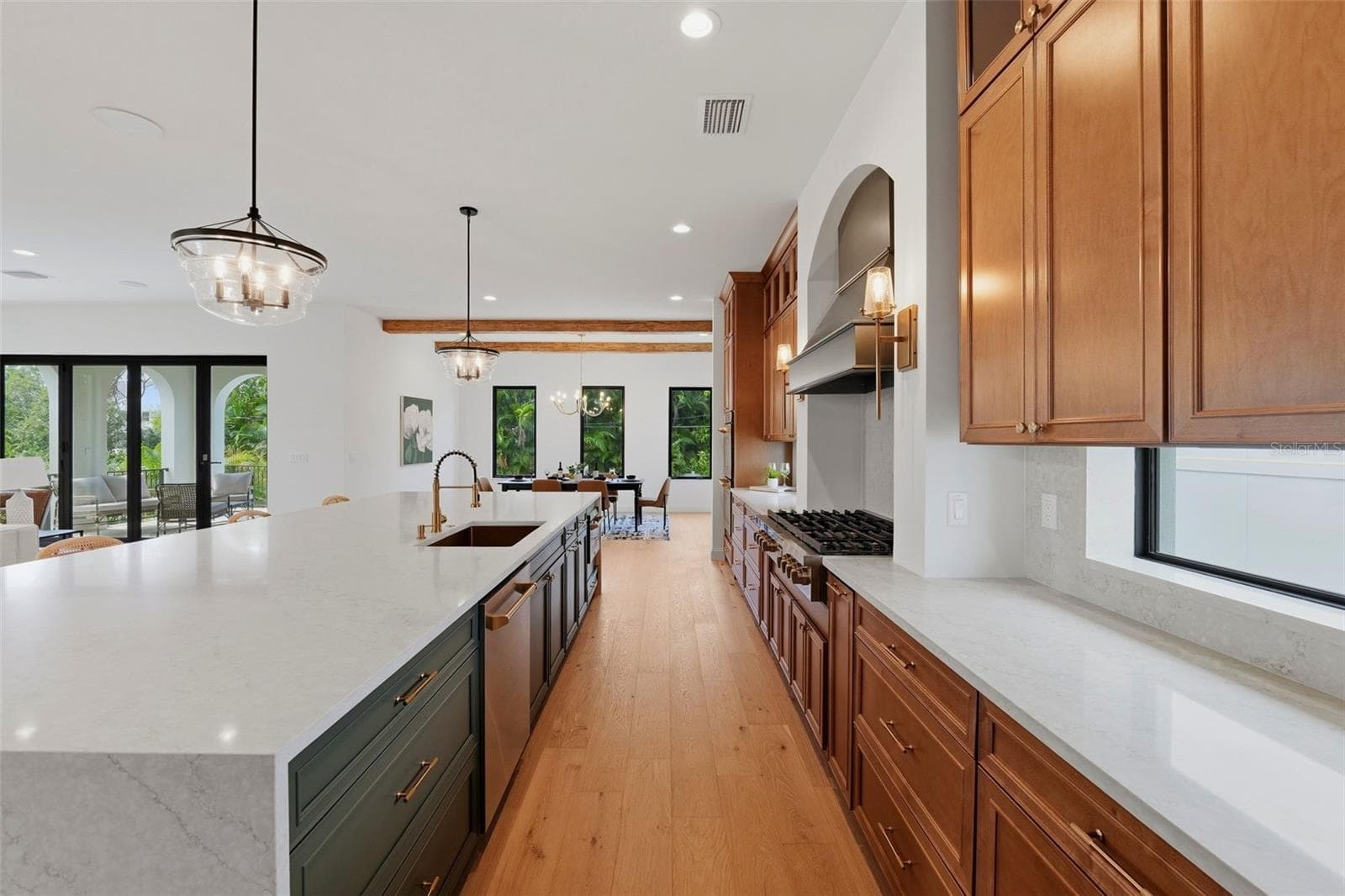 Single Family Residence at 502 E DAVIS BLVD, TAMPA, photo 25 of 80