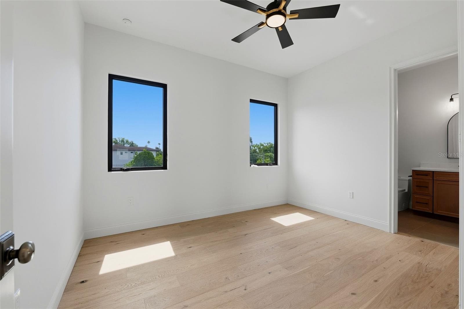 Single Family Residence at 502 E DAVIS BLVD, TAMPA, photo 50 of 80