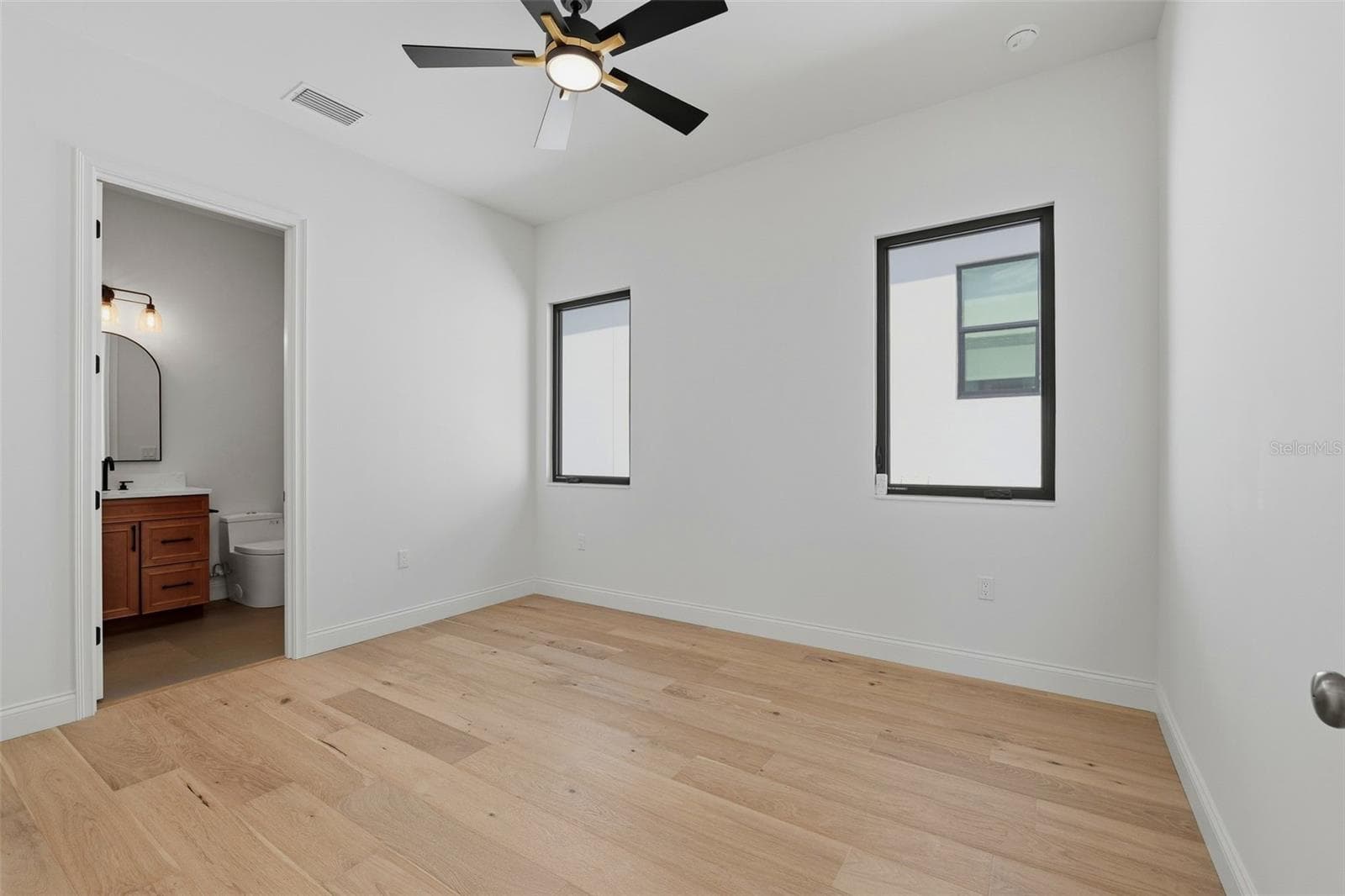 Single Family Residence at 502 E DAVIS BLVD, TAMPA, photo 54 of 80