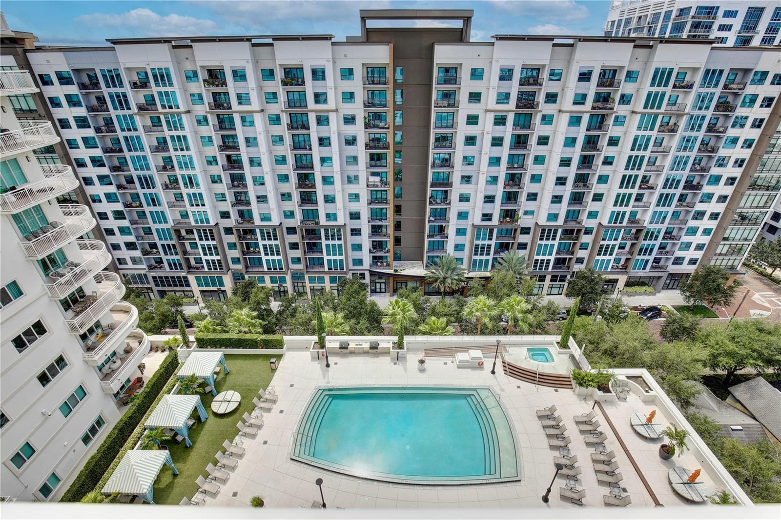 Condominium at 100 S EOLA DR #1413, ORLANDO, photo 36 of 57
