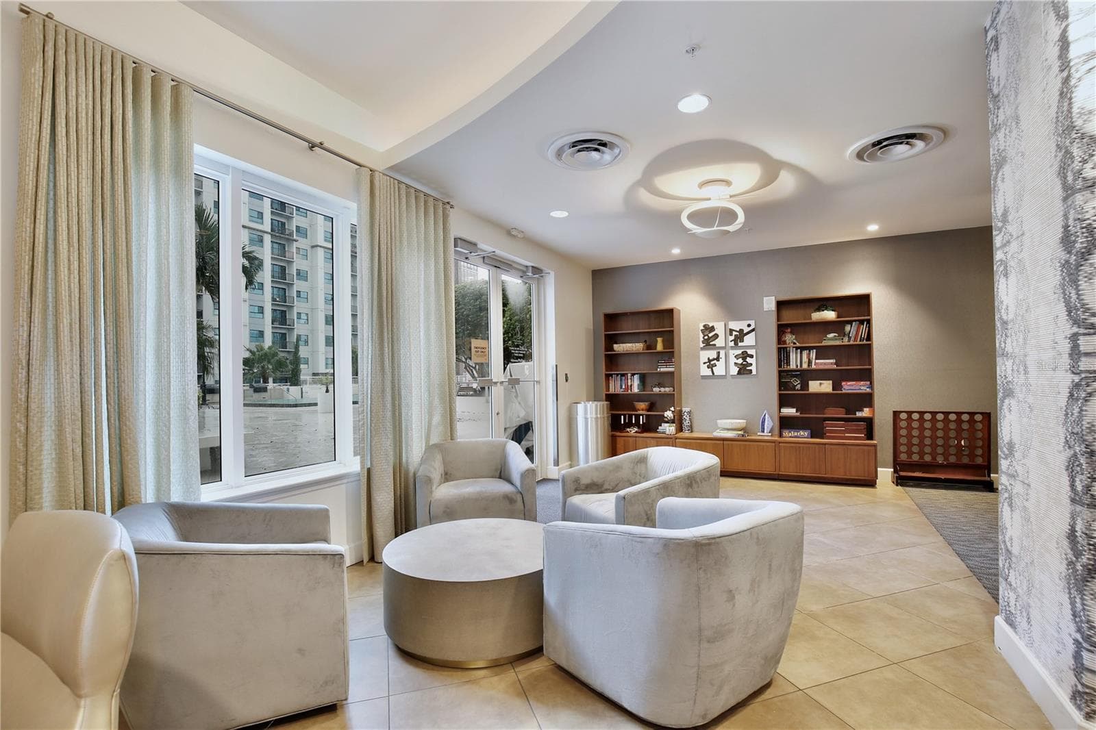 Club Level - 100 S EOLA DR #1413, ORLANDO