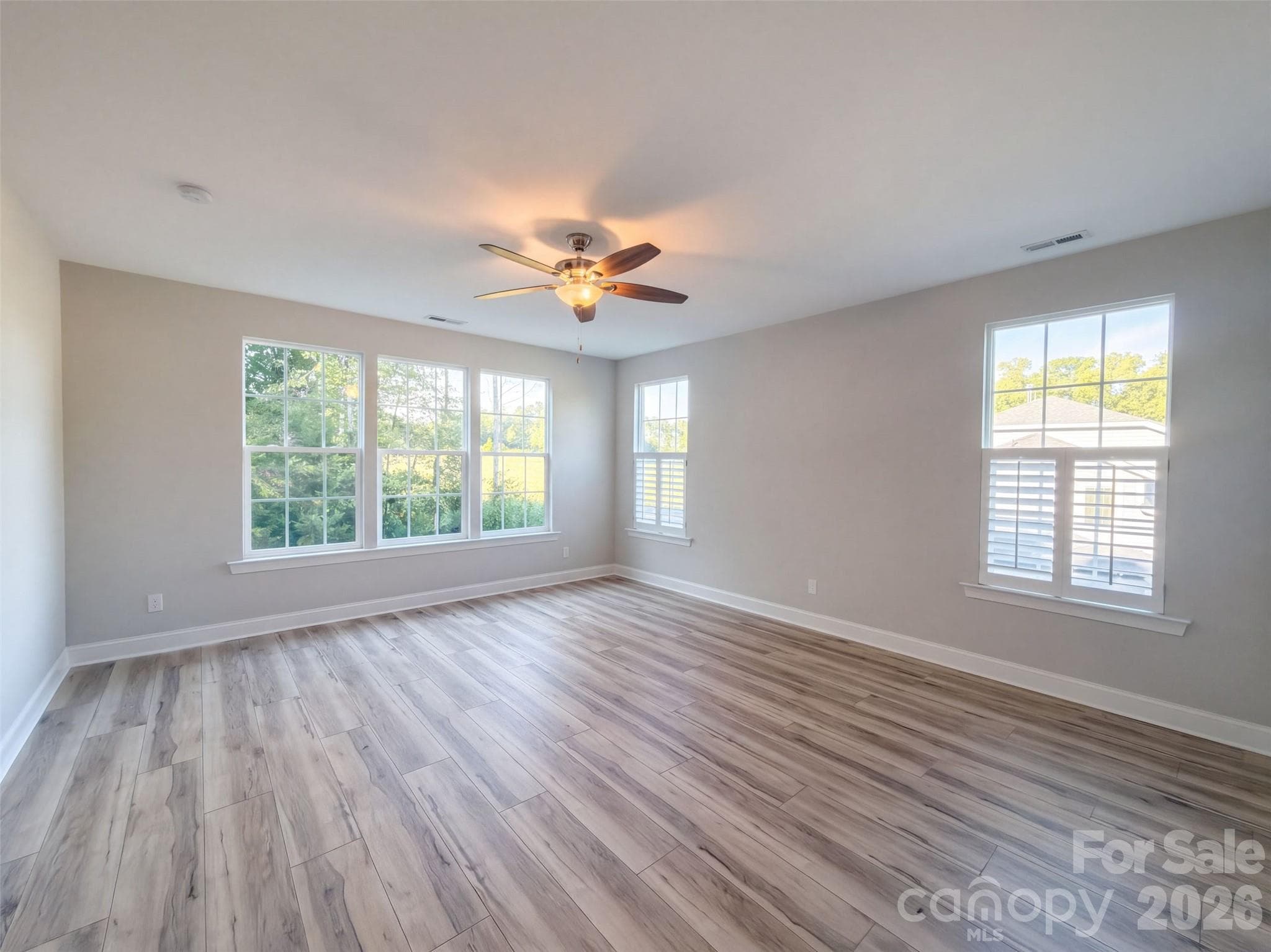 Single Family Residence at 4237 Island Fox Lane, Denver, photo 4 of 23