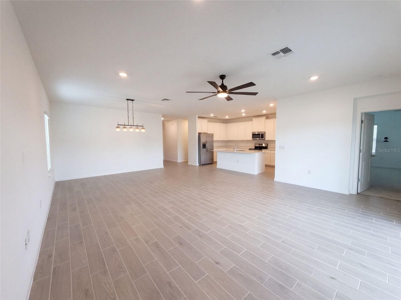 Single Family Residence at 1537 NW 44TH COURT RD, OCALA, photo 3 of 16