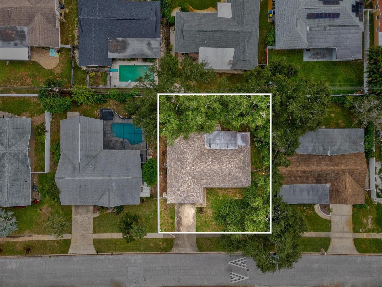 Single Family Residence at 9633 PORTSIDE DR, SEMINOLE, photo 3 of 38