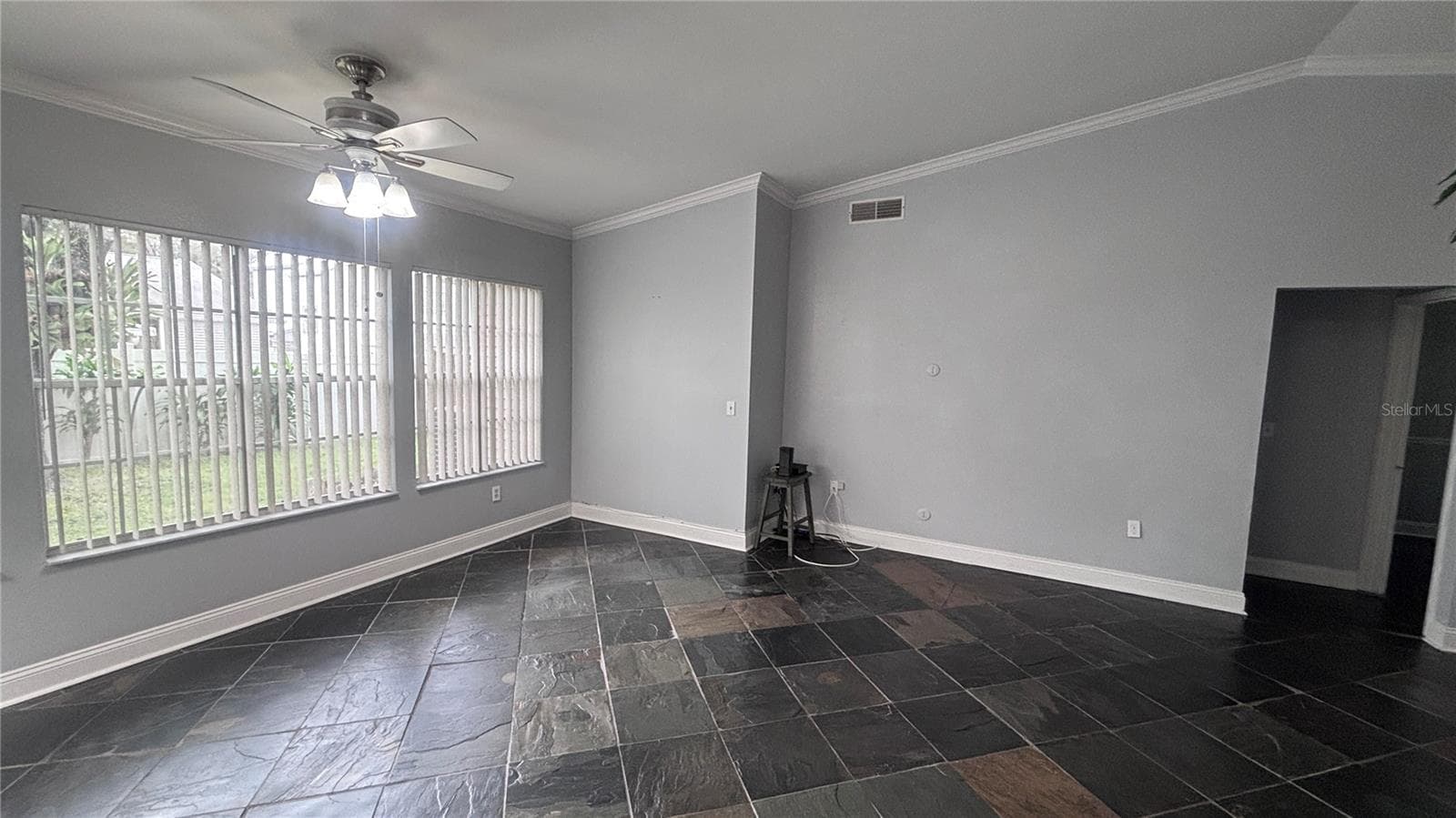 Single Family Residence at 7608 GLADES CT, TAMPA, photo 6 of 22