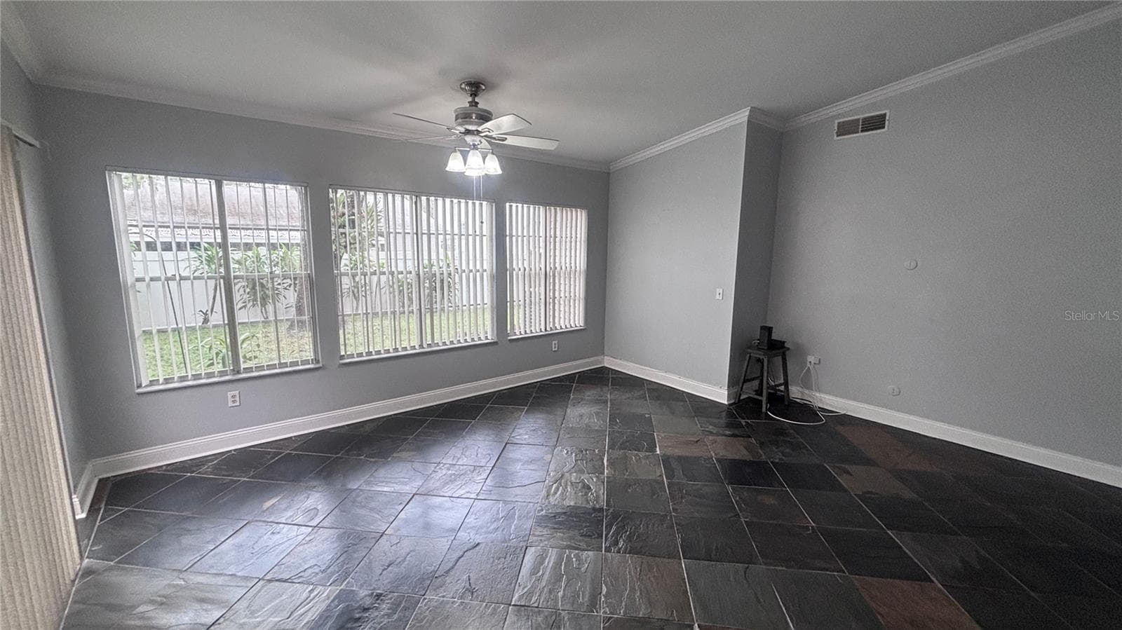 Single Family Residence at 7608 GLADES CT, TAMPA, photo 7 of 22
