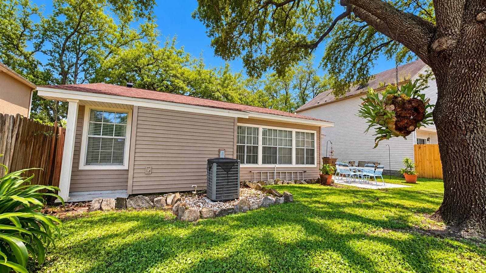 Single Family Residence at 7608 GLADES CT, TAMPA, photo 21 of 22