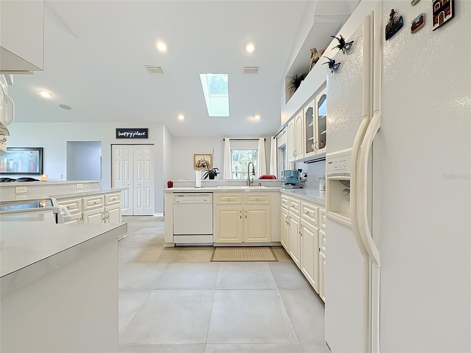 Kitchen - 10851 SW 53RD CIR, OCALA