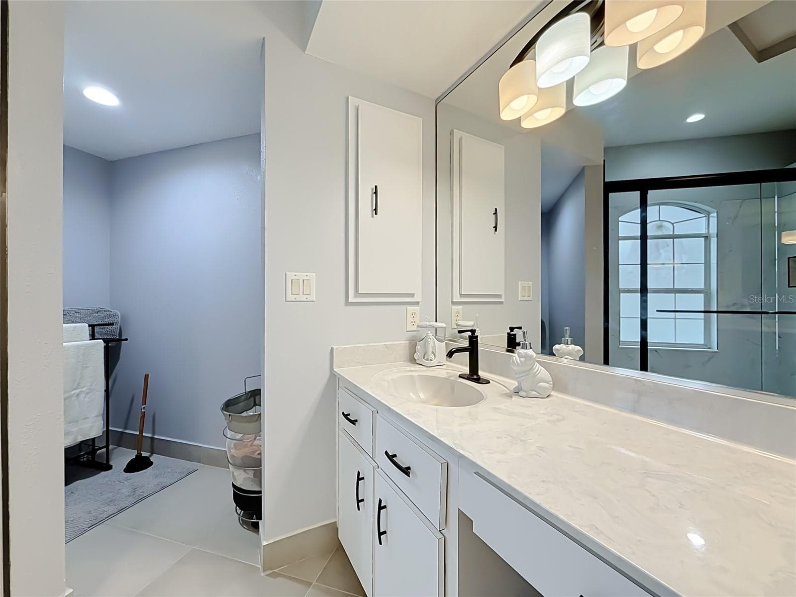Double Separate Vanity - 10851 SW 53RD CIR, OCALA