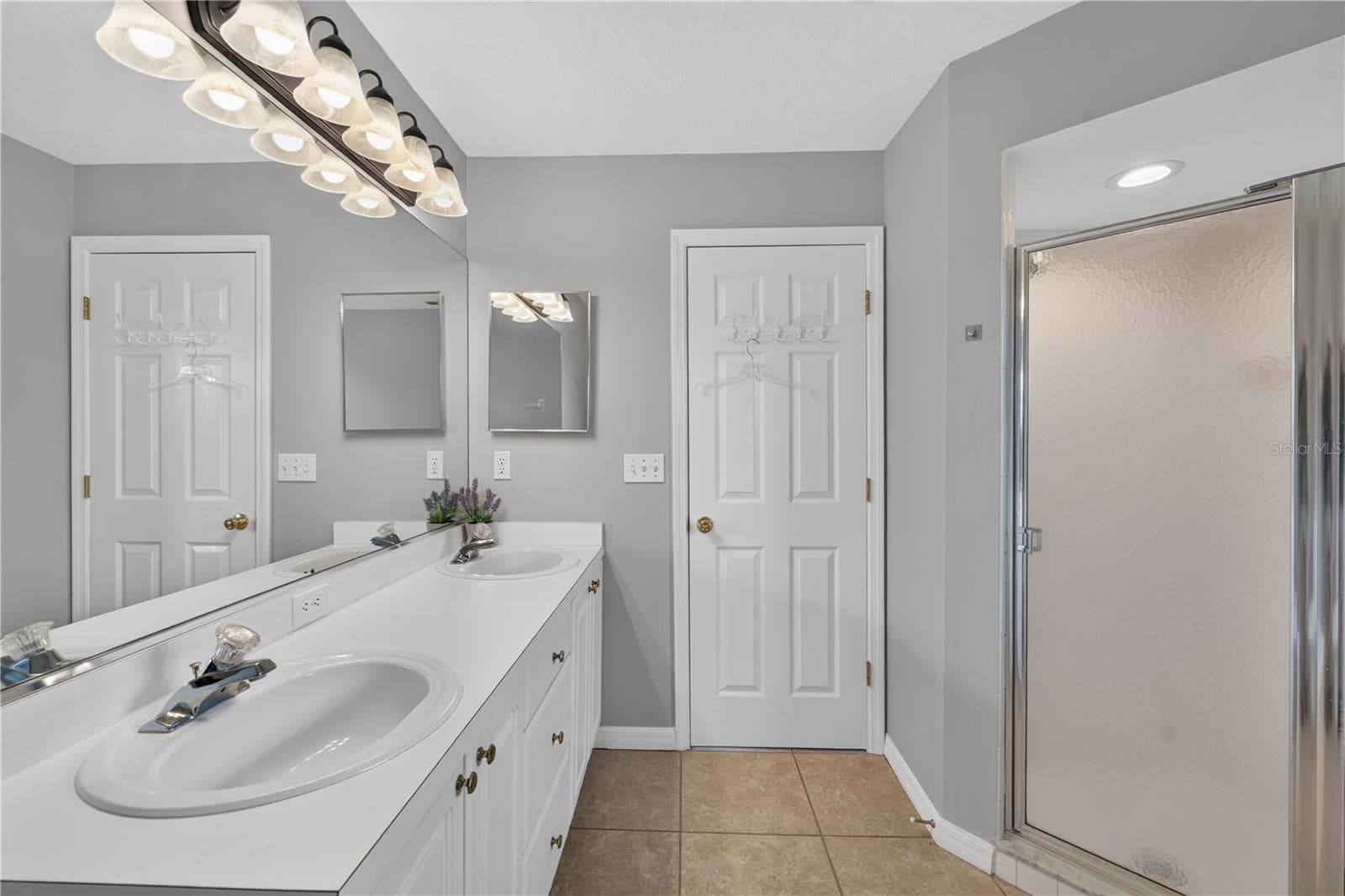 Primary Bathroom - 11048 MOSHIE LN, SAN ANTONIO