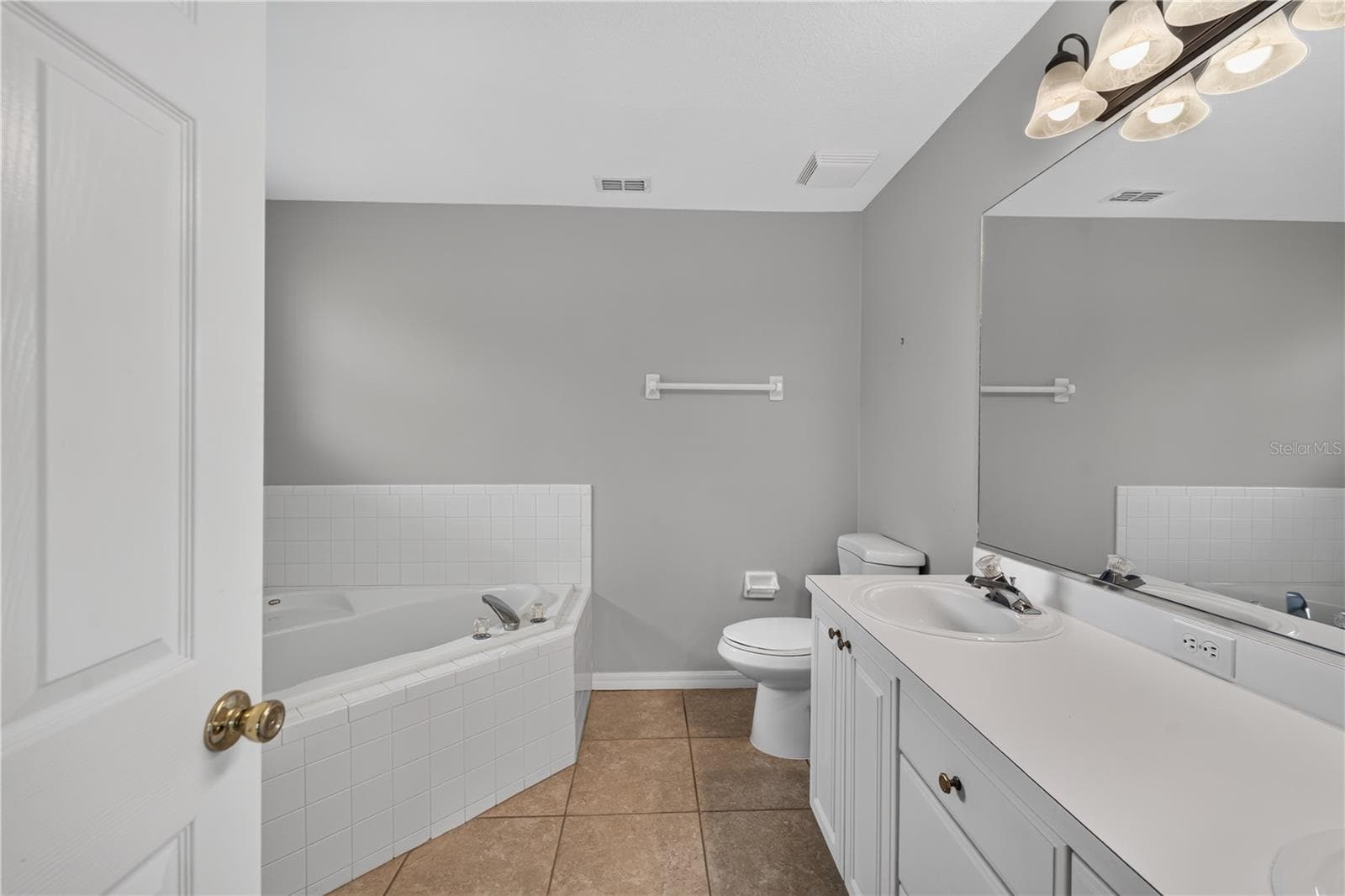 Primary Bathroom - 11048 MOSHIE LN, SAN ANTONIO