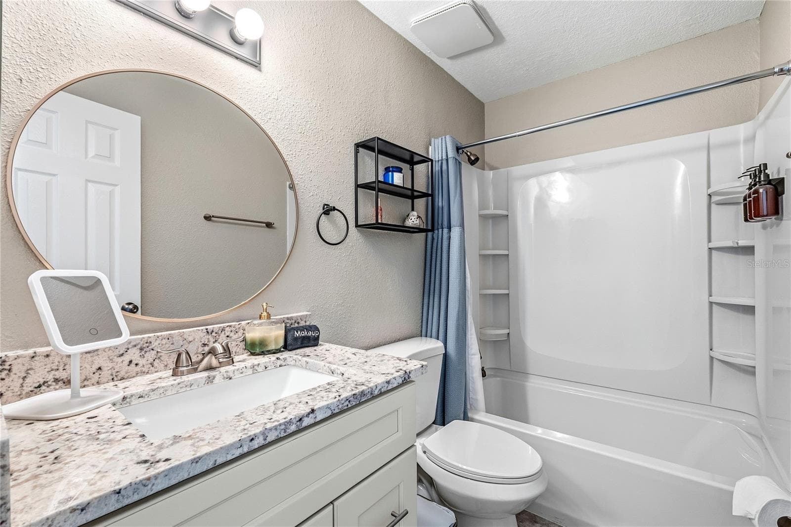 Condominium at 2744 HIDDEN LAKE BLVD #C, SARASOTA, photo 4 of 29