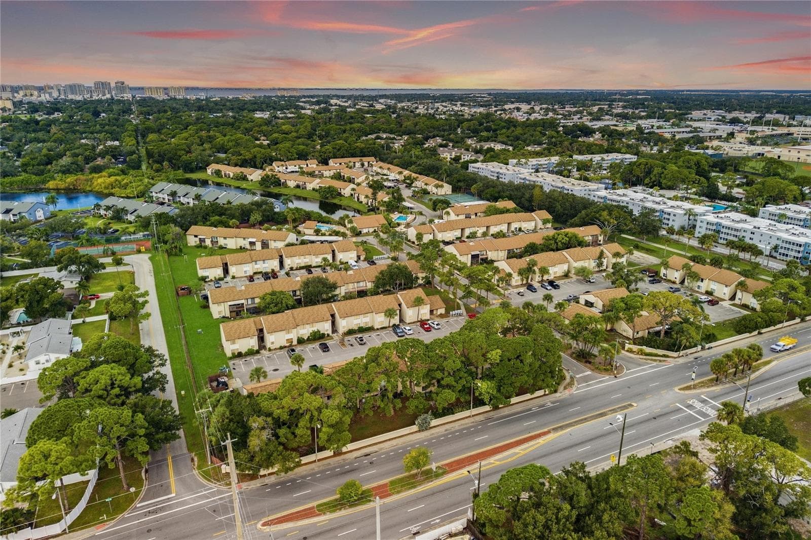 Condominium at 2744 HIDDEN LAKE BLVD #C, SARASOTA, photo 26 of 29