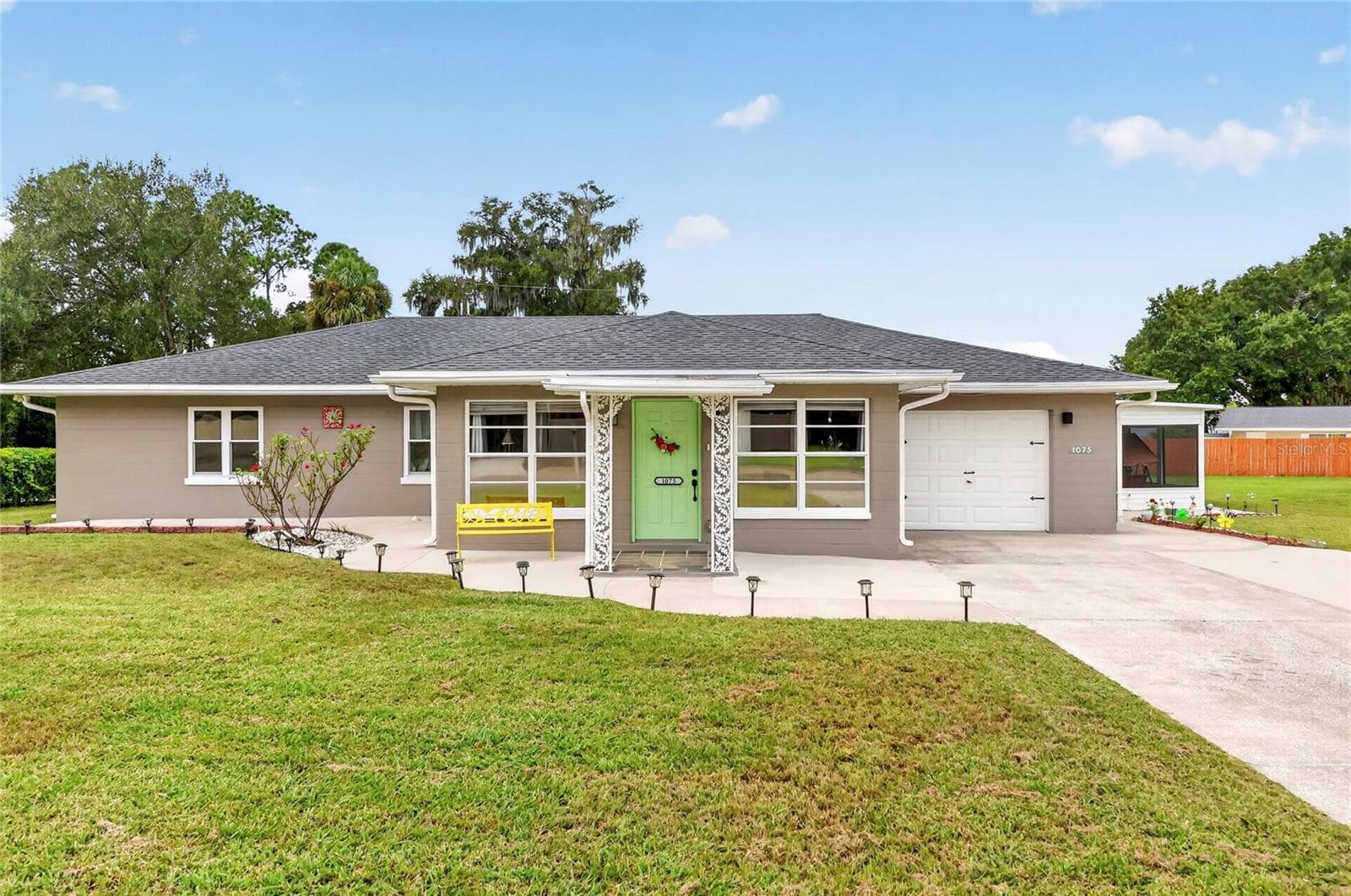 Single Family Residence at 1075 8TH ST NW, WINTER HAVEN, photo 2 of 52