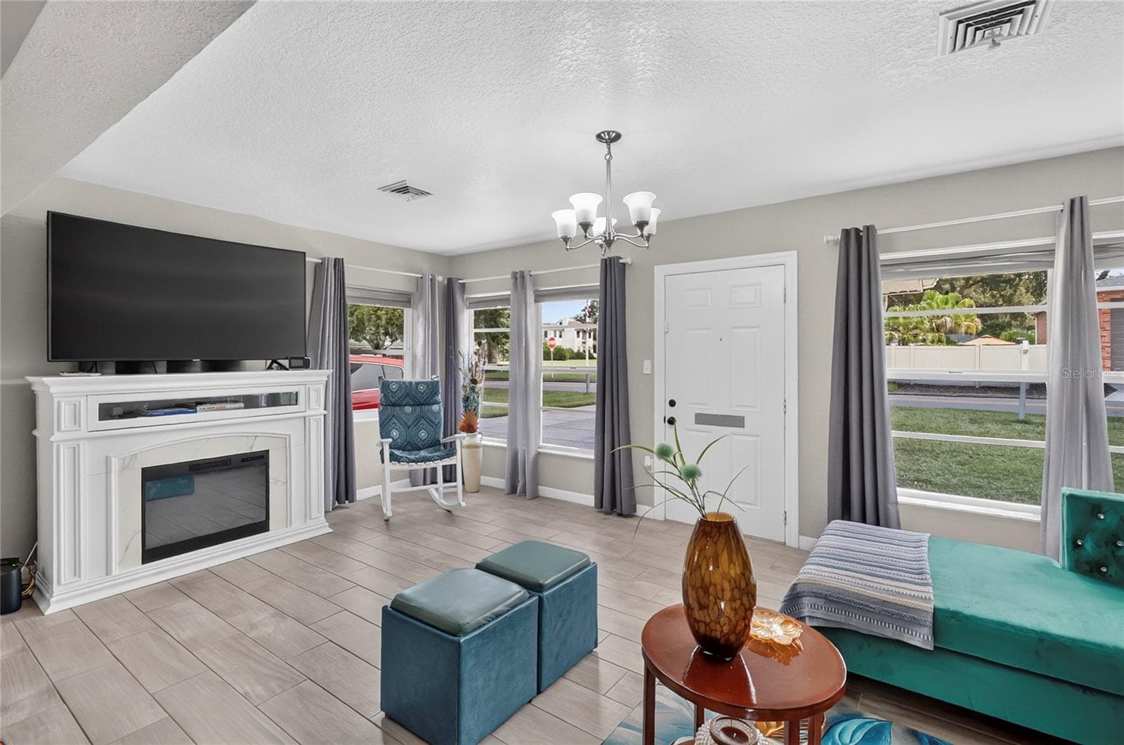 Single Family Residence at 1075 8TH ST NW, WINTER HAVEN, photo 10 of 52