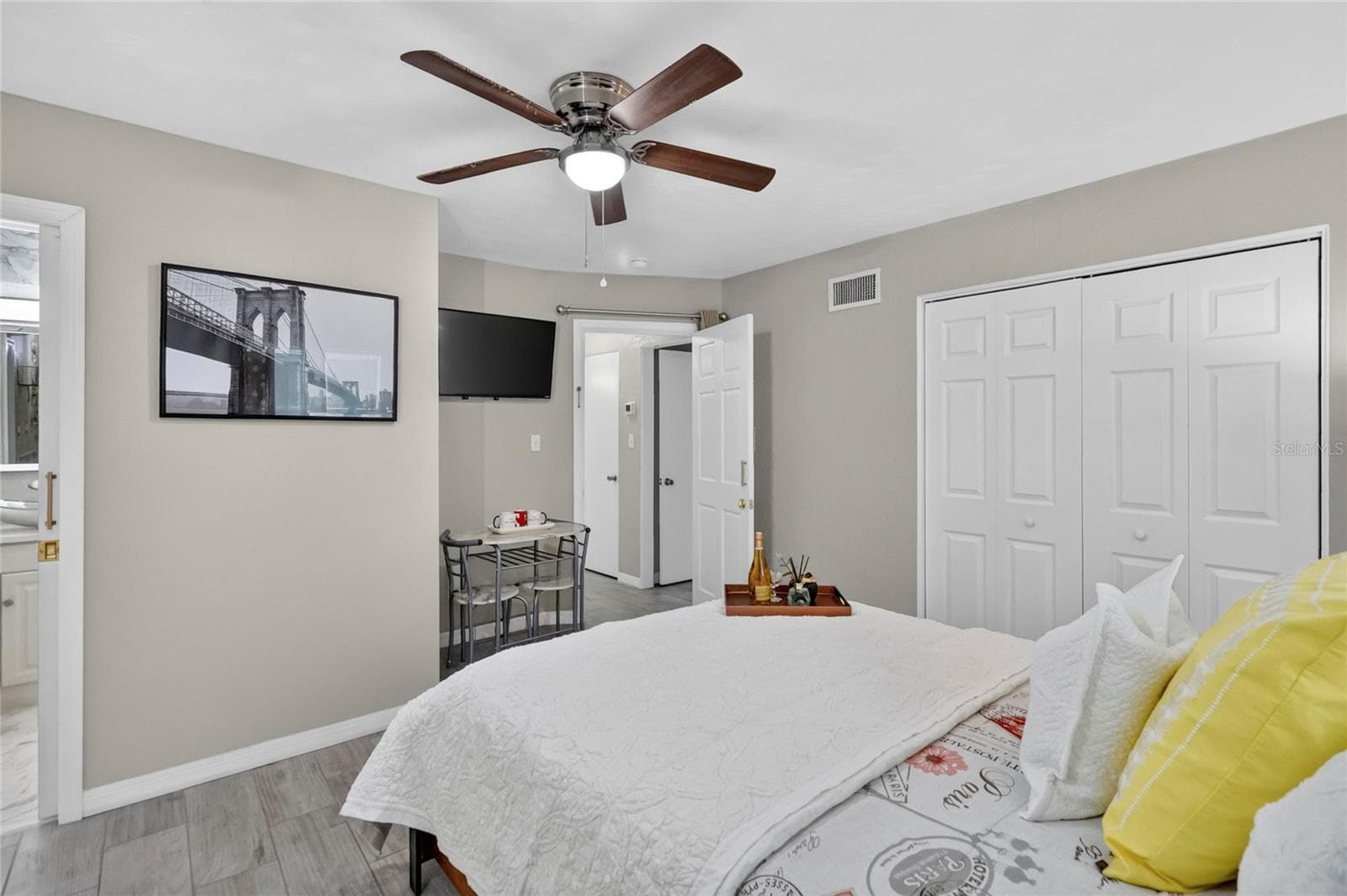 The door locks on both sides for added privacy - 1075 8TH ST NW, WINTER HAVEN