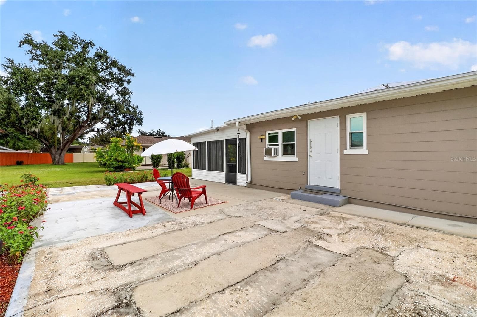 Entrance to in-law suite - 1075 8TH ST NW, WINTER HAVEN