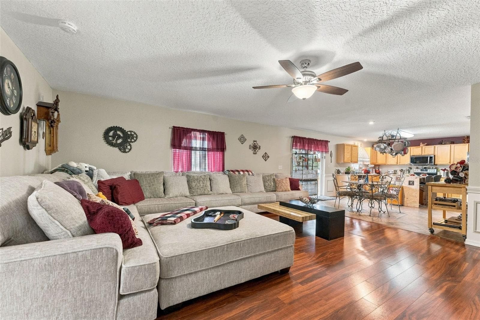 Single Family Residence at 6028 SUNSET VISTA DR, LAKELAND, photo 12 of 77