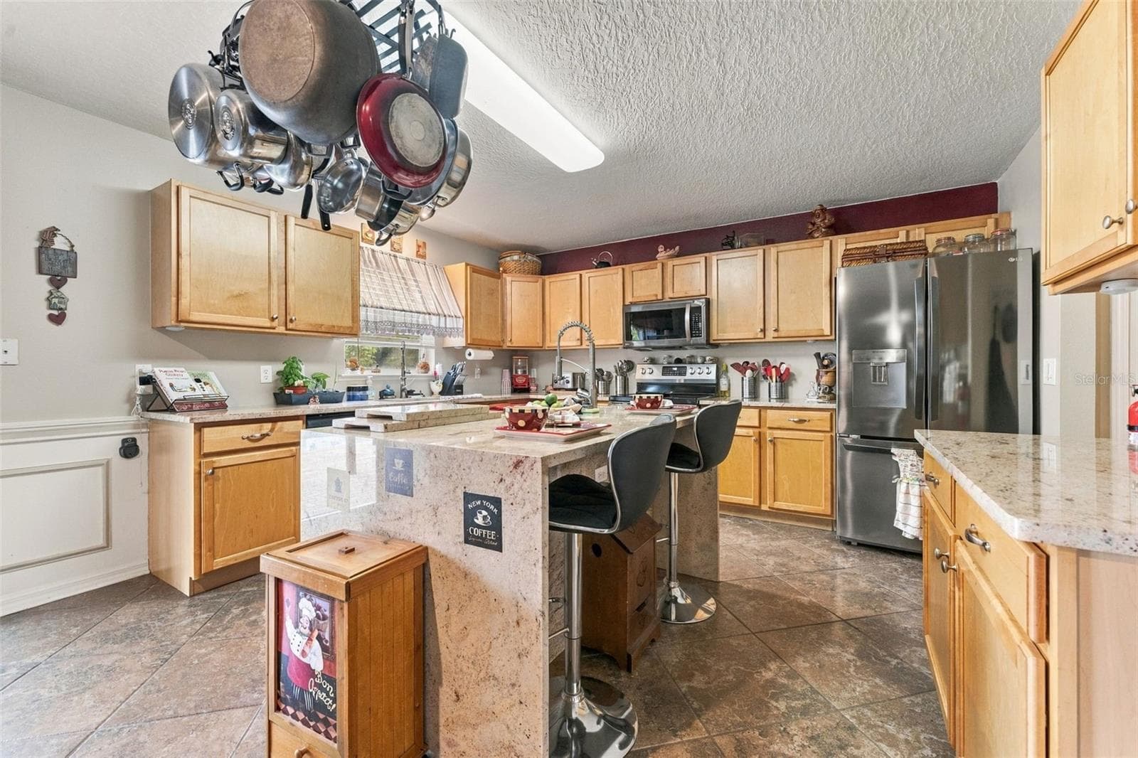 Single Family Residence at 6028 SUNSET VISTA DR, LAKELAND, photo 15 of 77