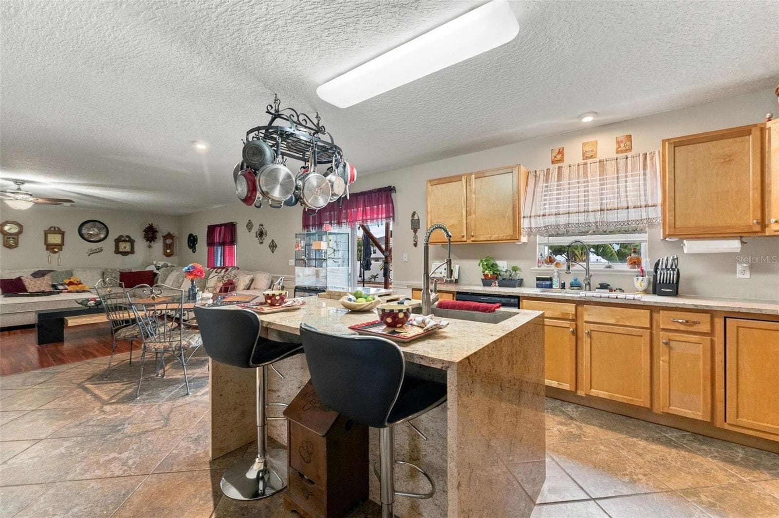 Single Family Residence at 6028 SUNSET VISTA DR, LAKELAND, photo 18 of 77