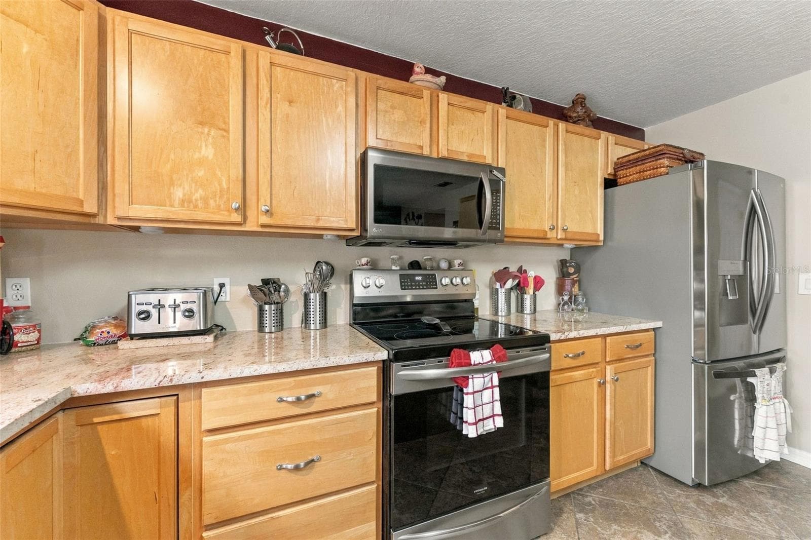 Single Family Residence at 6028 SUNSET VISTA DR, LAKELAND, photo 19 of 77