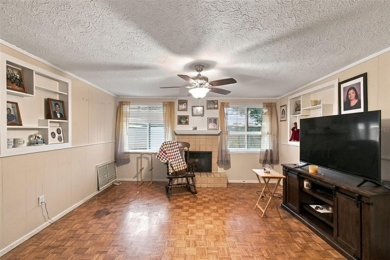 Family Room - 2236 ALICE RD, SARASOTA