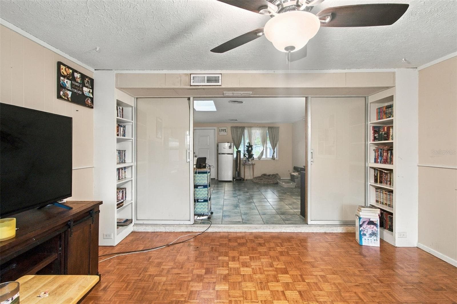 Family Room - 2236 ALICE RD, SARASOTA