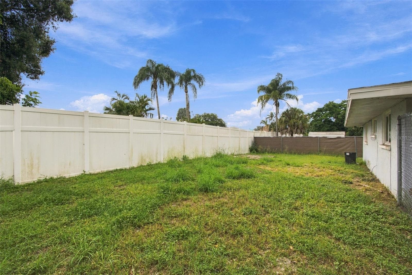 Backyard - 2236 ALICE RD, SARASOTA