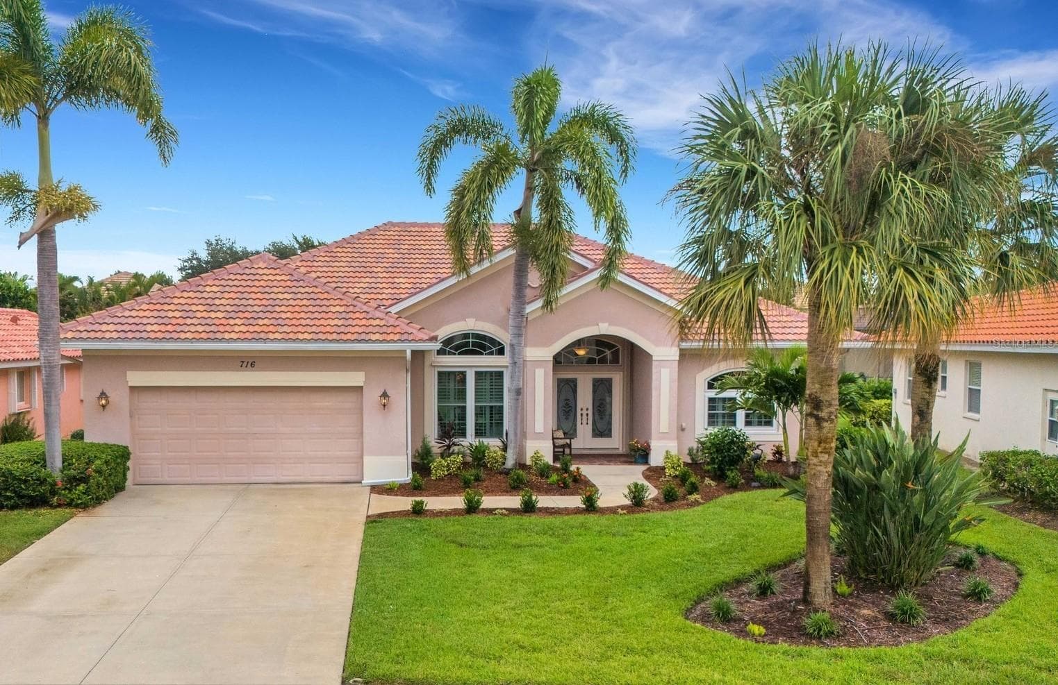 716 SILK OAK DR