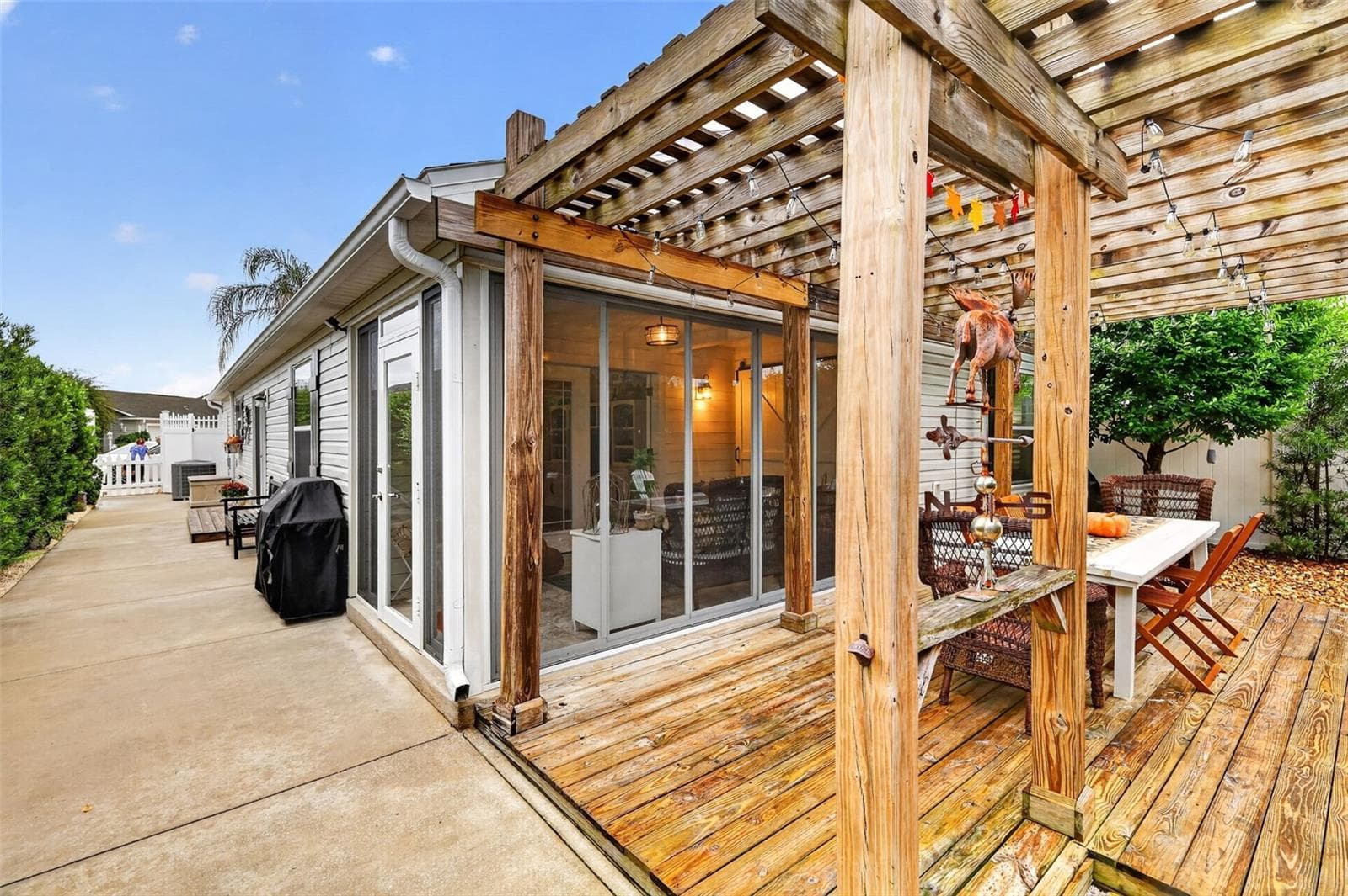 Deck and Pergola - 1700 JADESTONE TER, THE VILLAGES
