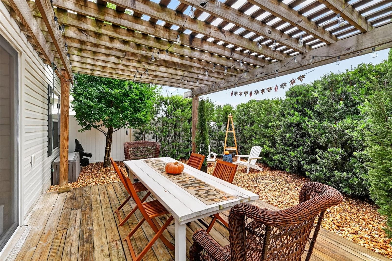 Private Space to Entertain - 1700 JADESTONE TER, THE VILLAGES
