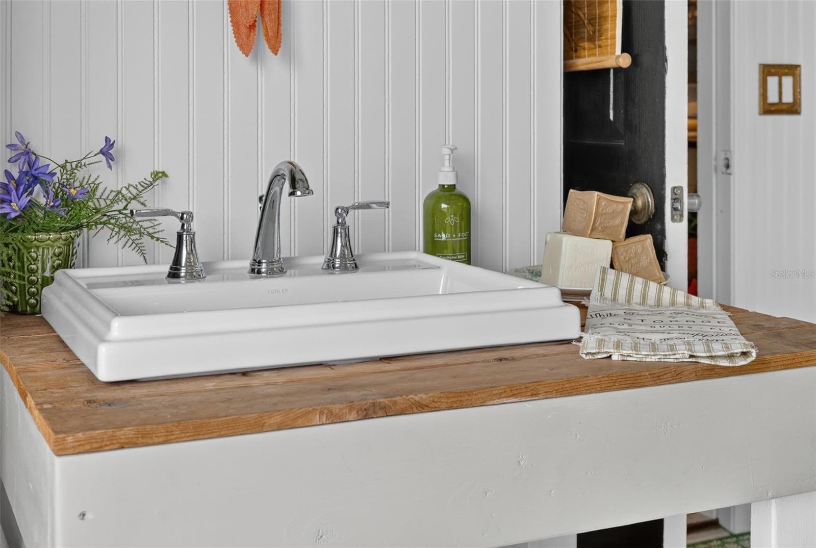 Sink in Garage - 1700 JADESTONE TER, THE VILLAGES