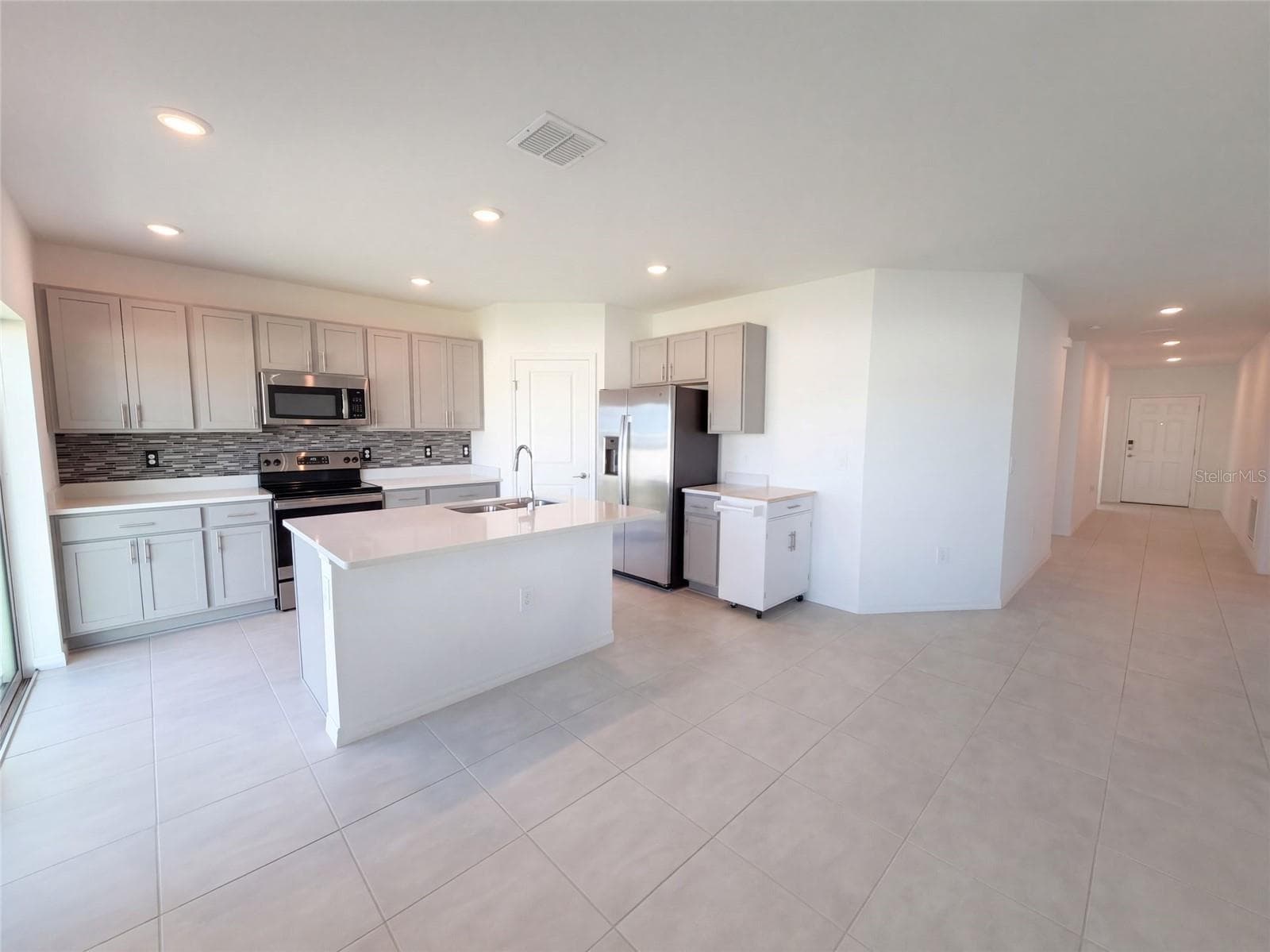 Single Family Residence at 124 CITRINE LOOP, KISSIMMEE, photo 6 of 41