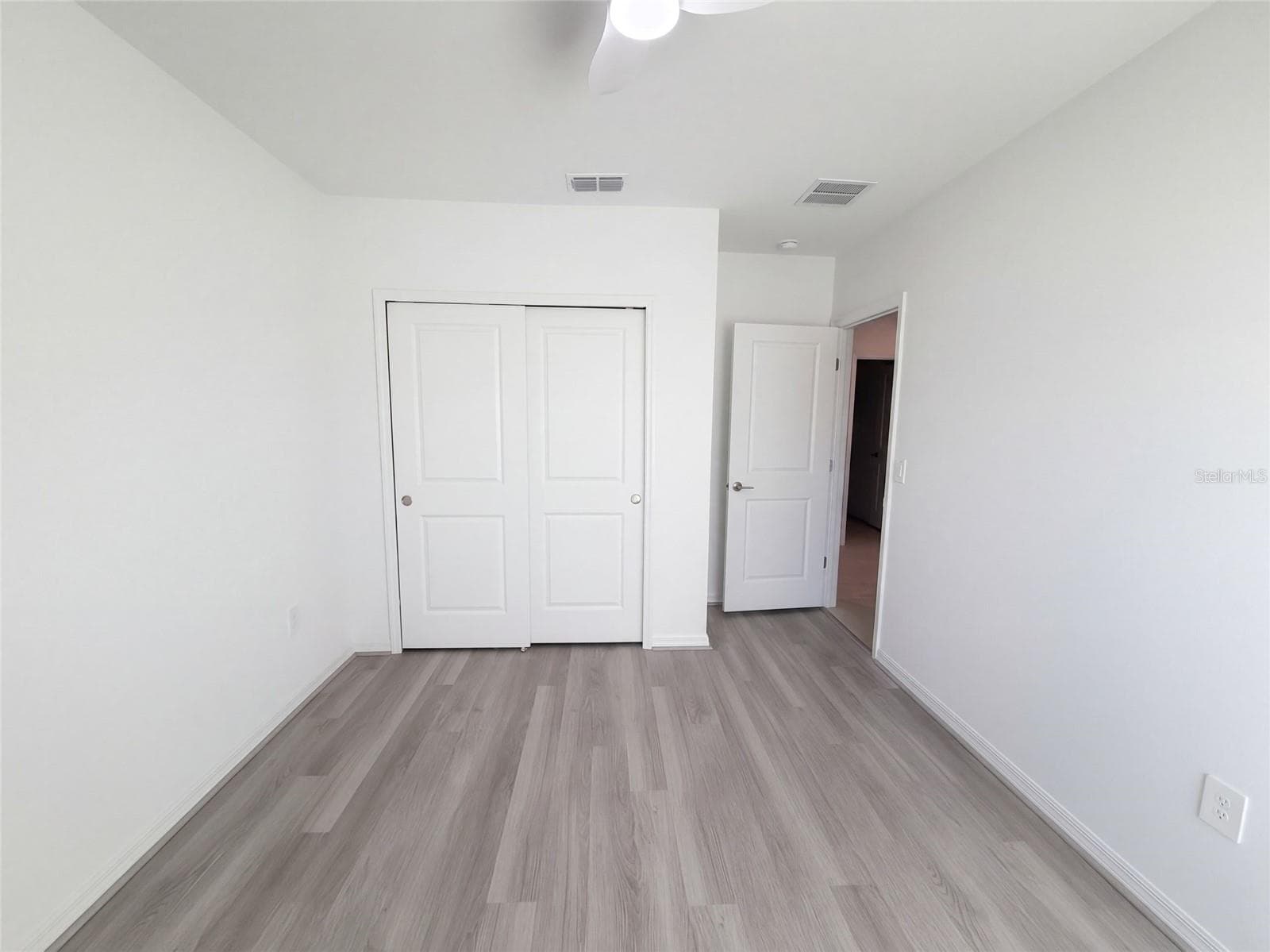 Single Family Residence at 124 CITRINE LOOP, KISSIMMEE, photo 27 of 41