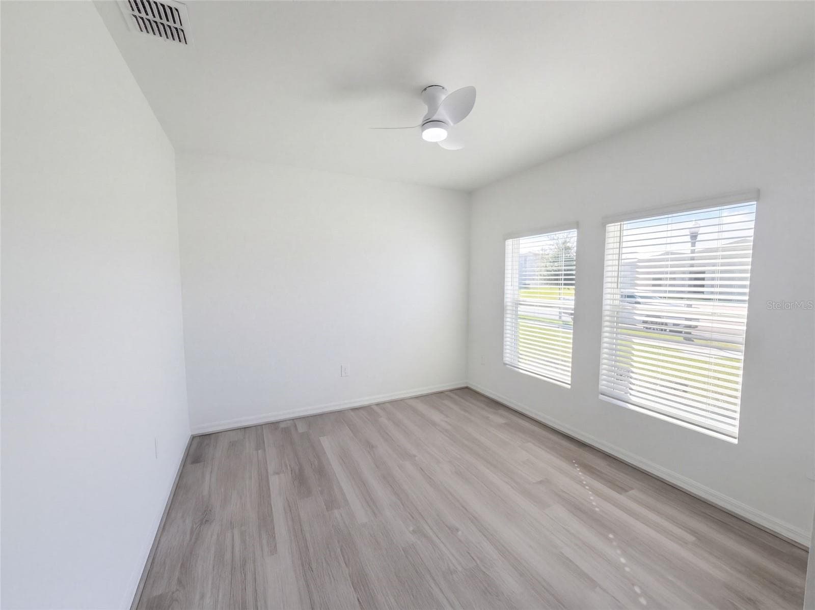 Single Family Residence at 124 CITRINE LOOP, KISSIMMEE, photo 28 of 41