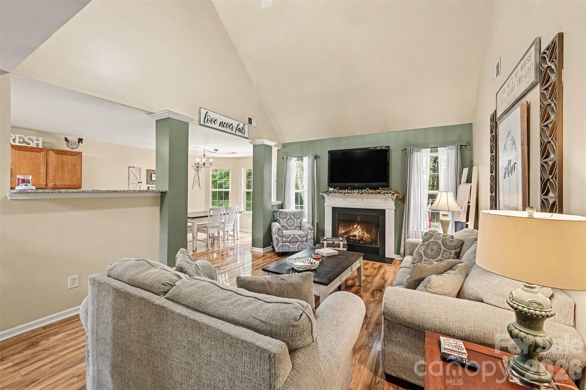Single Family Residence at 647 Winding Branch Road, Rock Hill, photo 6 of 33