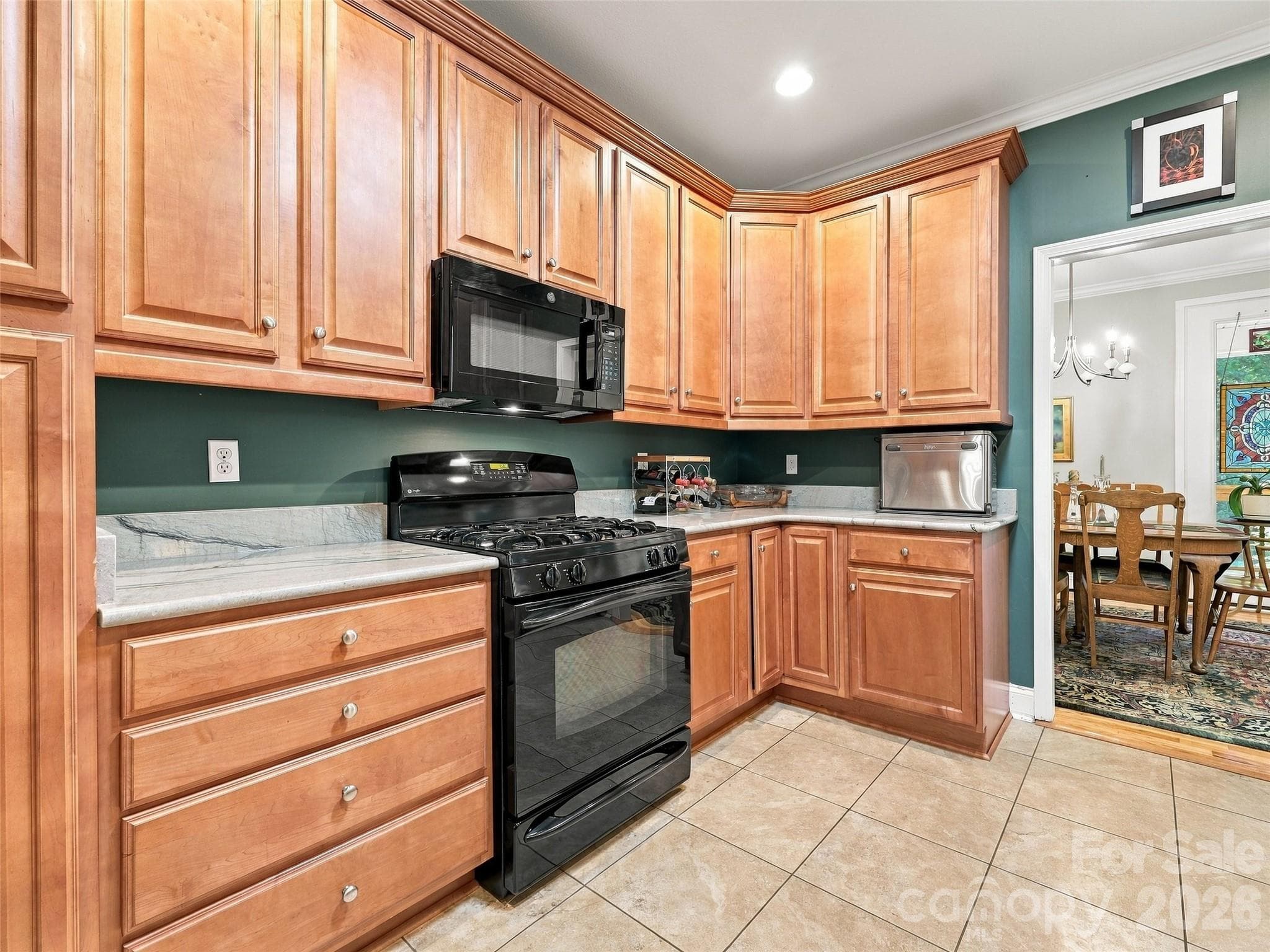 Townhouse at 220 Waterside Drive, Hendersonville, photo 14 of 48