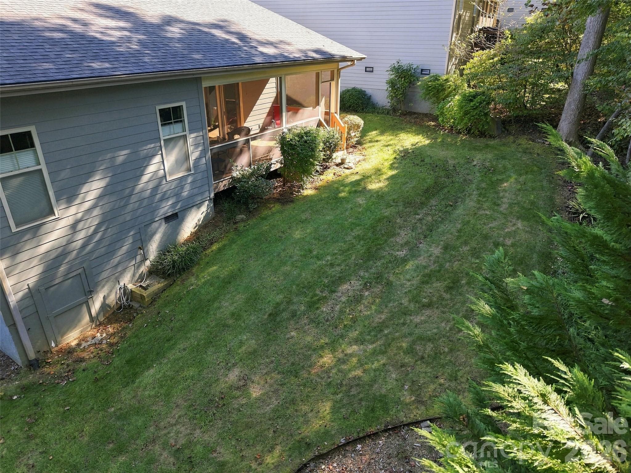Townhouse at 220 Waterside Drive, Hendersonville, photo 42 of 48