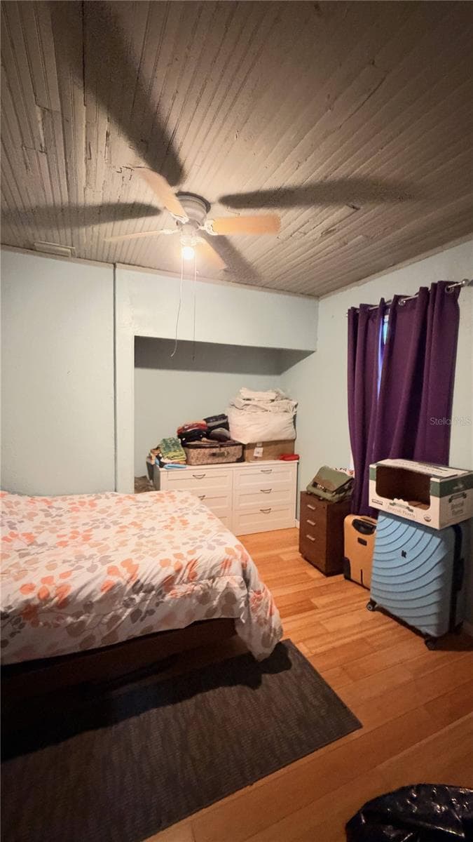 Single Family Residence at 2709 E 15TH AVE, TAMPA, photo 2 of 31