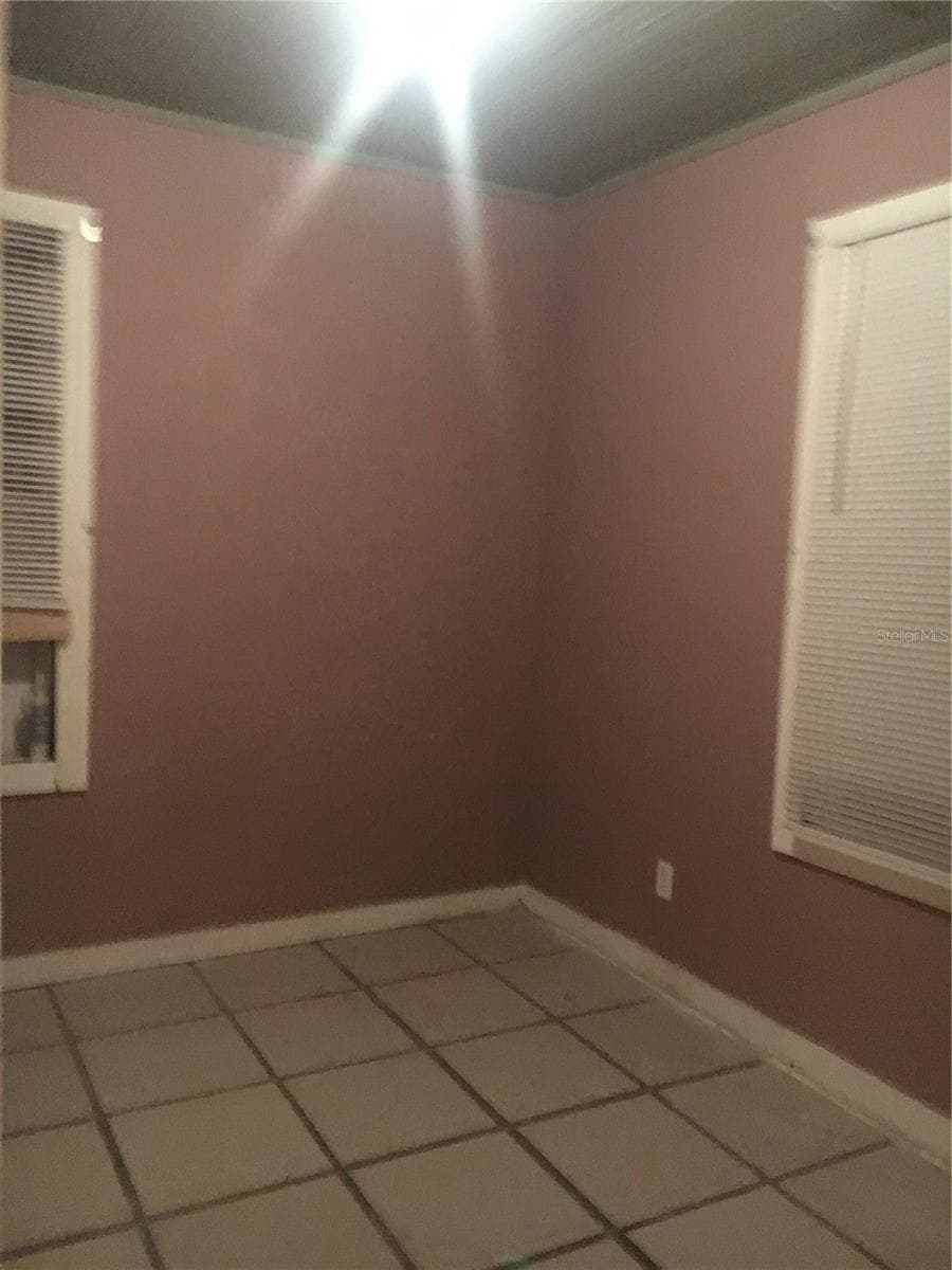 Single Family Residence at 2709 E 15TH AVE, TAMPA, photo 23 of 31