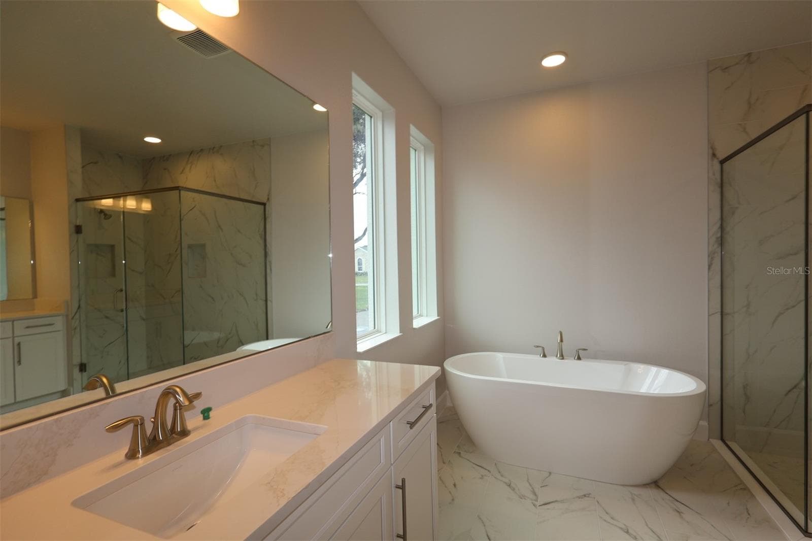 Single Family Residence at 3722 WOLVES CREEK PL, APOPKA, photo 9 of 26