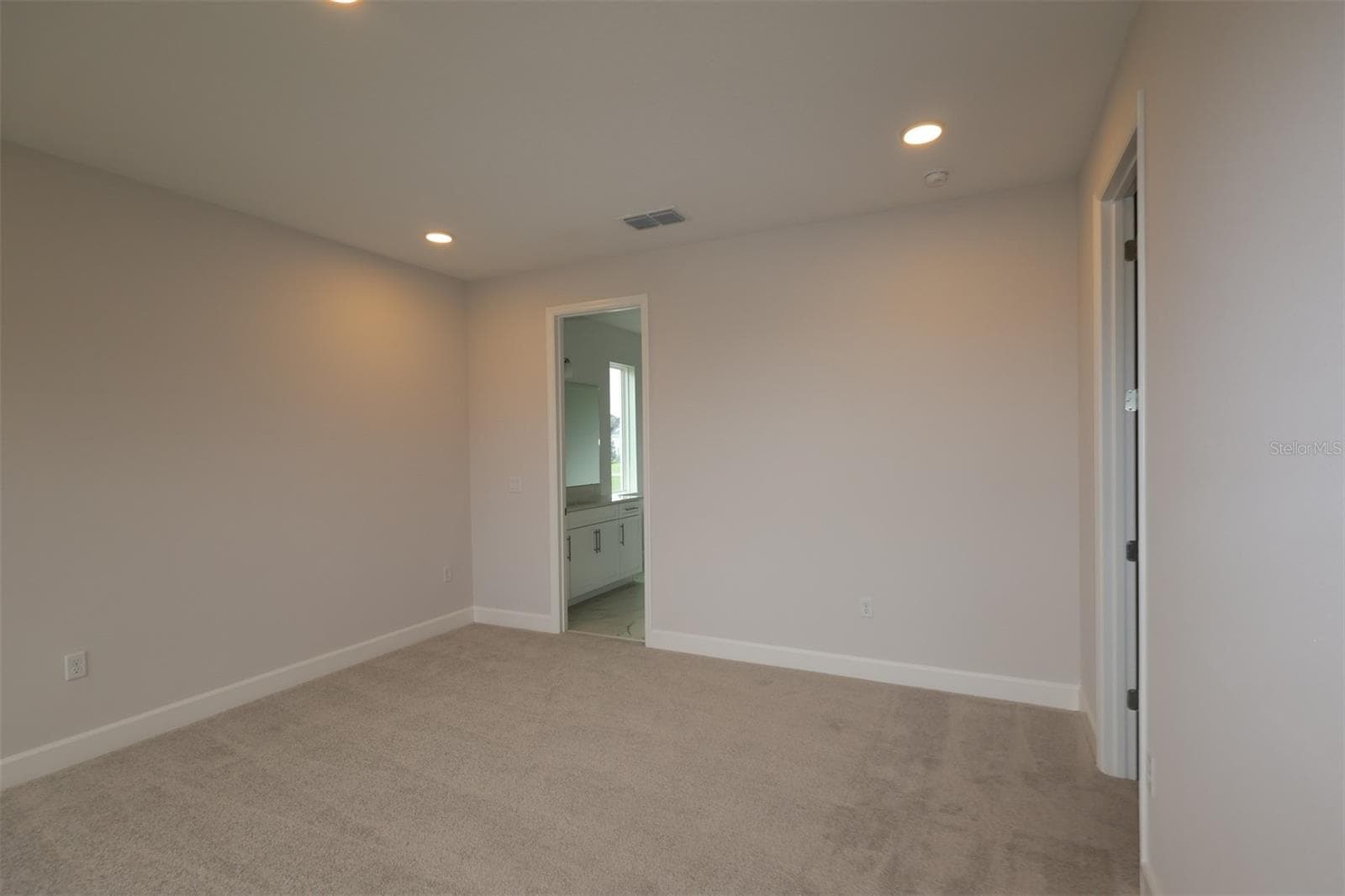 Single Family Residence at 3722 WOLVES CREEK PL, APOPKA, photo 10 of 26