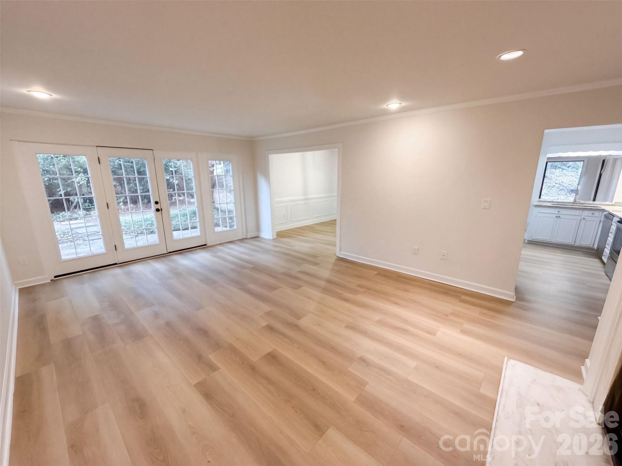 Condominium at 7022 Quail Hill Road, Charlotte, photo 3 of 20
