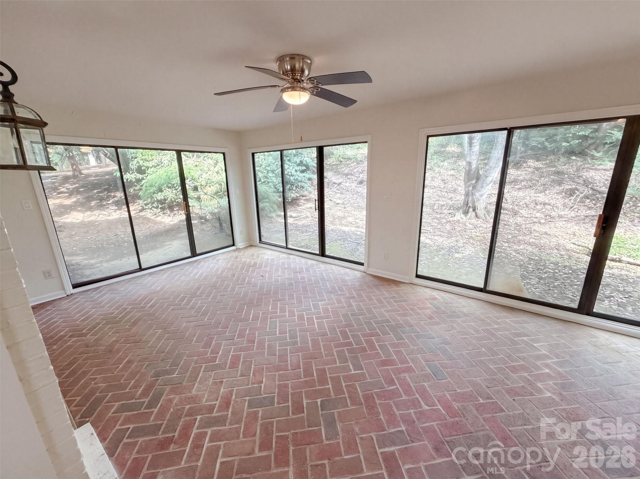 Condominium at 7022 Quail Hill Road, Charlotte, photo 8 of 20