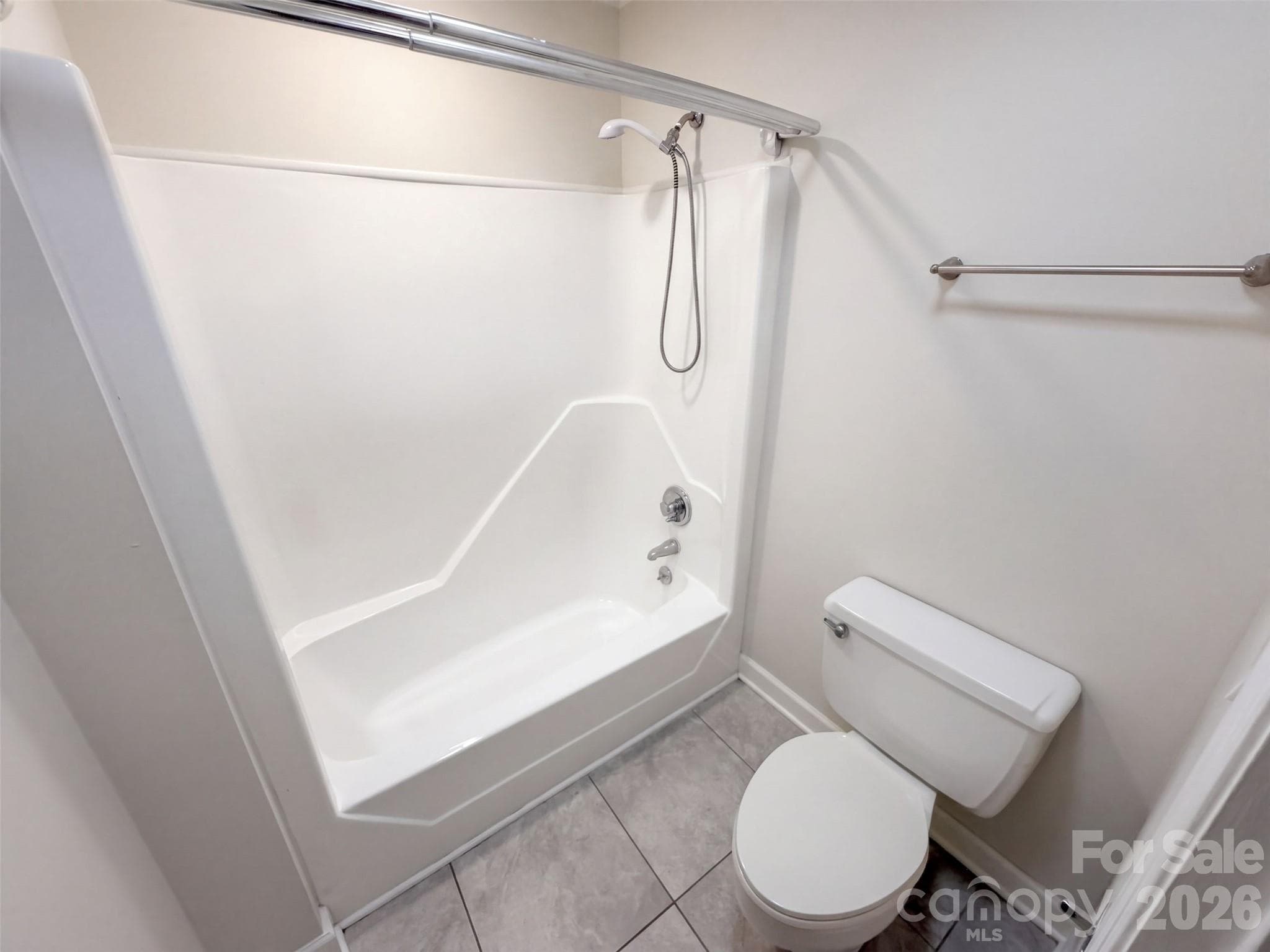 Condominium at 7022 Quail Hill Road, Charlotte, photo 18 of 20