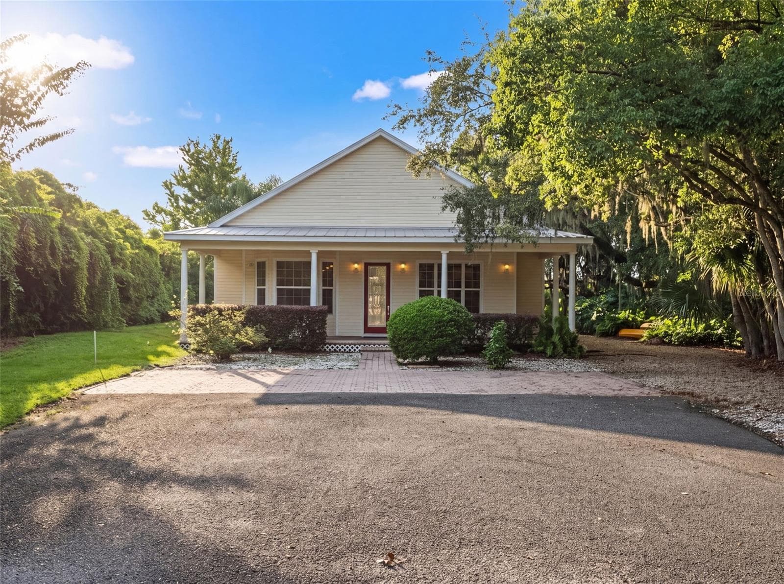 Single Family Residence at 7751 SADLER RD, MOUNT DORA, photo 3 of 62