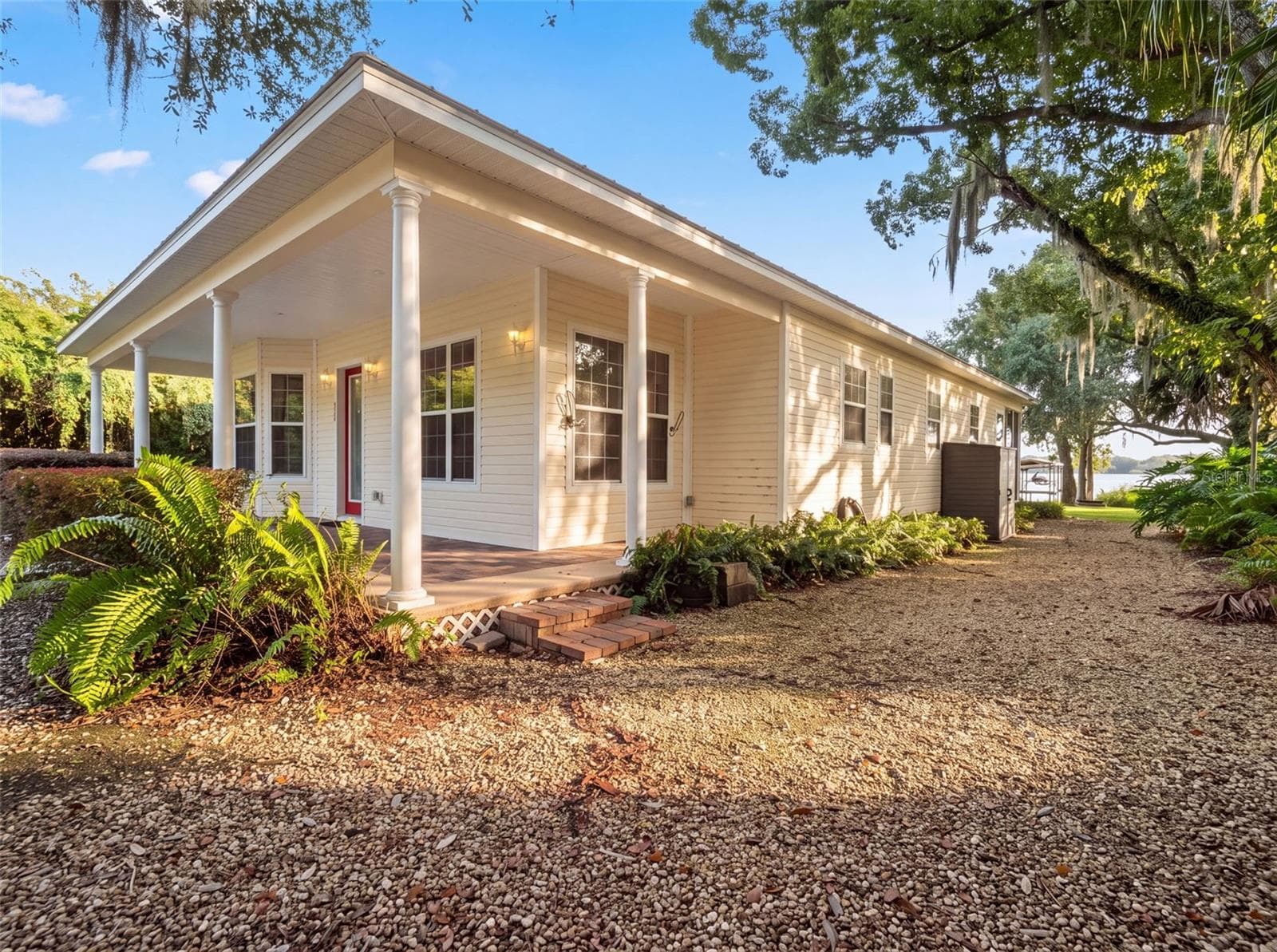 Single Family Residence at 7751 SADLER RD, MOUNT DORA, photo 9 of 62